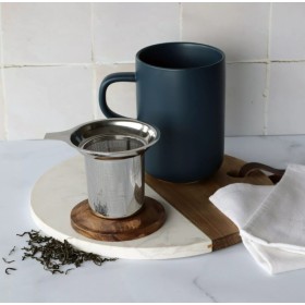 Tisanière Bleue nuit en grès de 450 ml, couvercle bois d'acacia