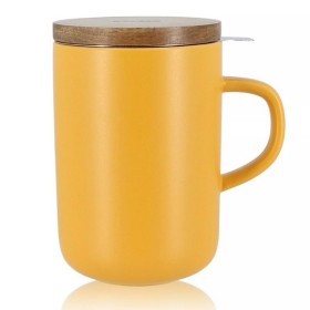 Tasse en grès jaune 450 ml avec filtre inox et couvercle en acacia